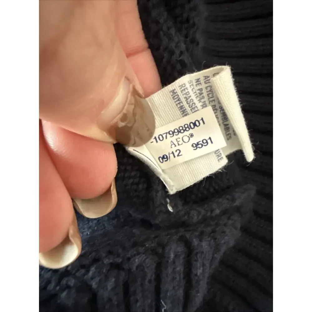 American Eagle Outfitters Sweater Men's L Preppy Athletic Fit Logo Pullover Navy